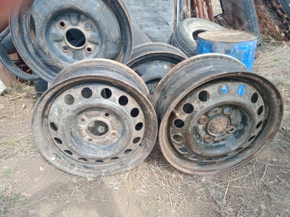 Продам Б/У диски на 14р.(Мазда,Ниссан, Митсубиси)