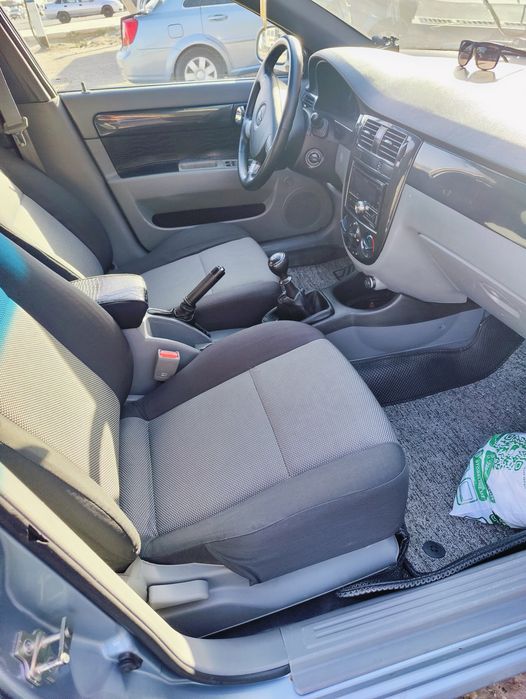 Chevrolet lacetti juda yaxshi holatda