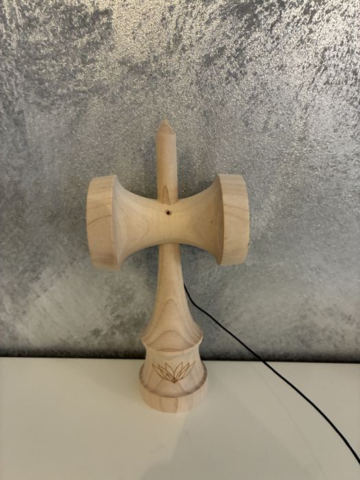 Kendama ken lotus gallagher mod si tama , grip silk si crushable bevel