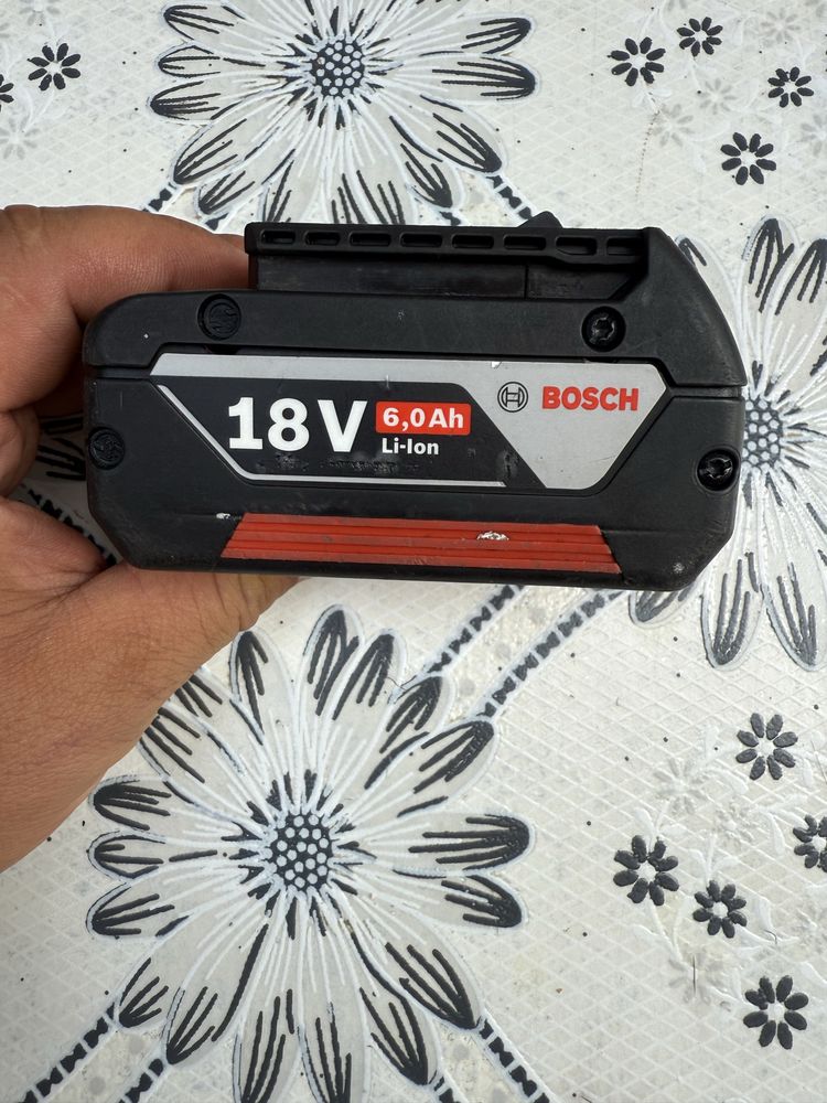 Акумулаторна батерия Bosch GBA 18 V 6,0 Ah M-C Professional