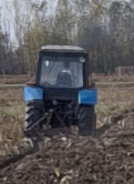 Белорус 80.1 срочни сотилади