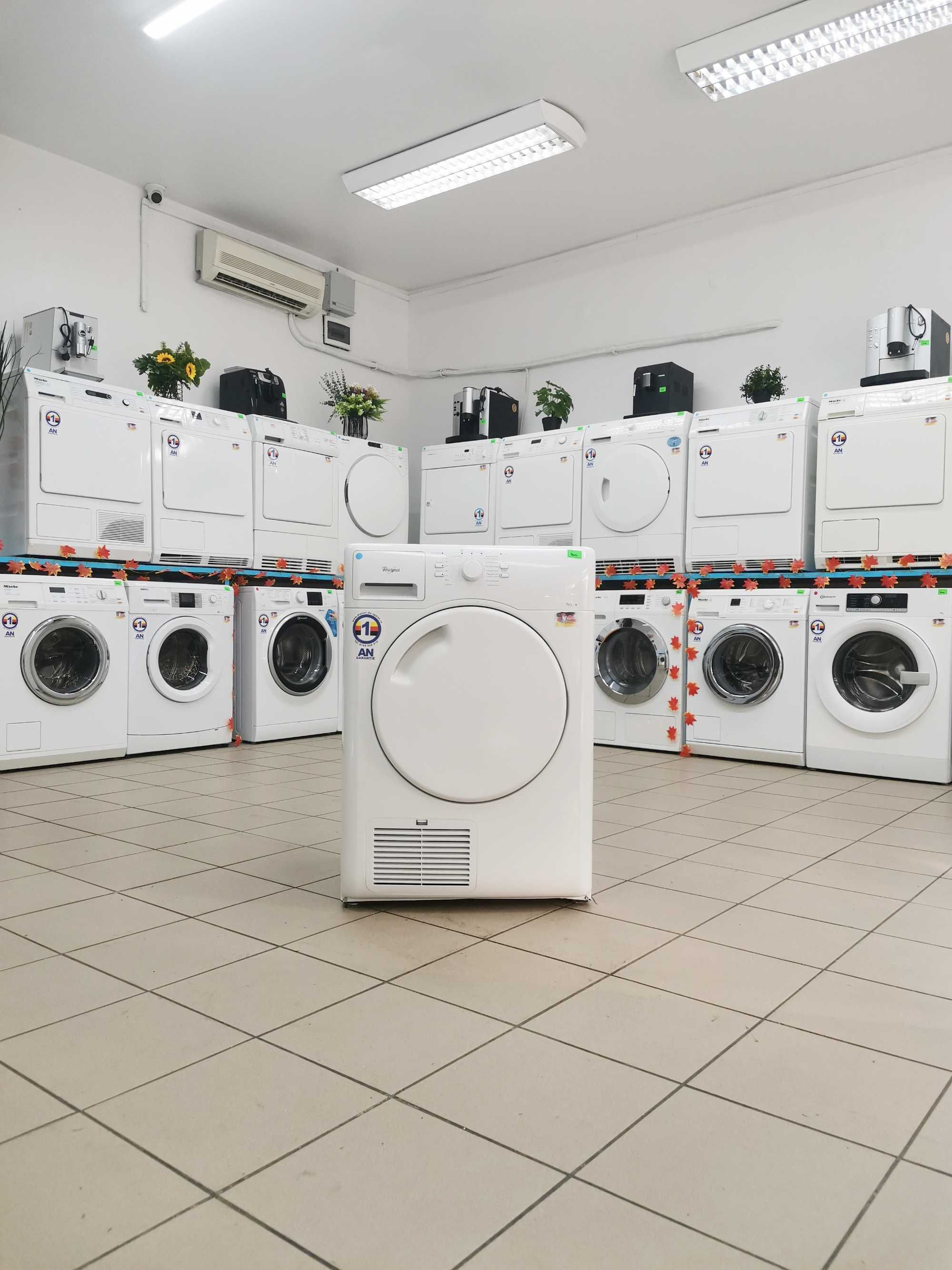 Uscator de rufe Whirlpool AWOC 43561