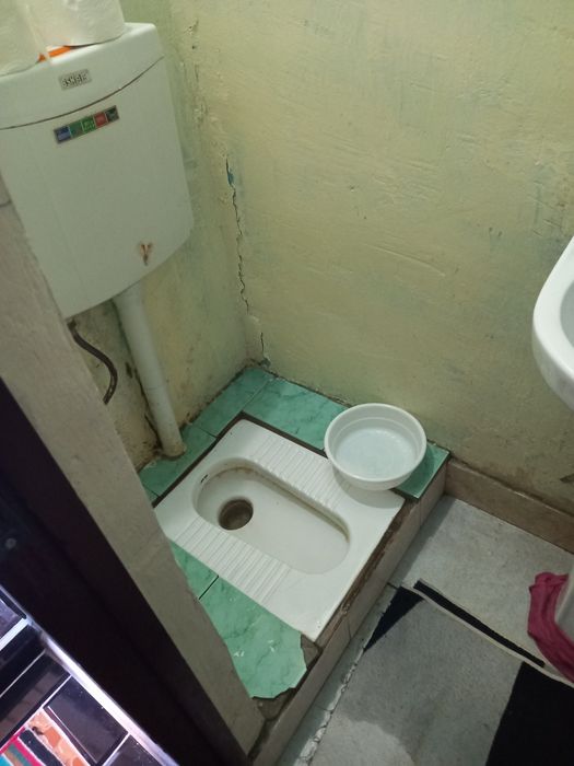 1 комнатная 1 этаж /4 эт чиланзар ц квартал