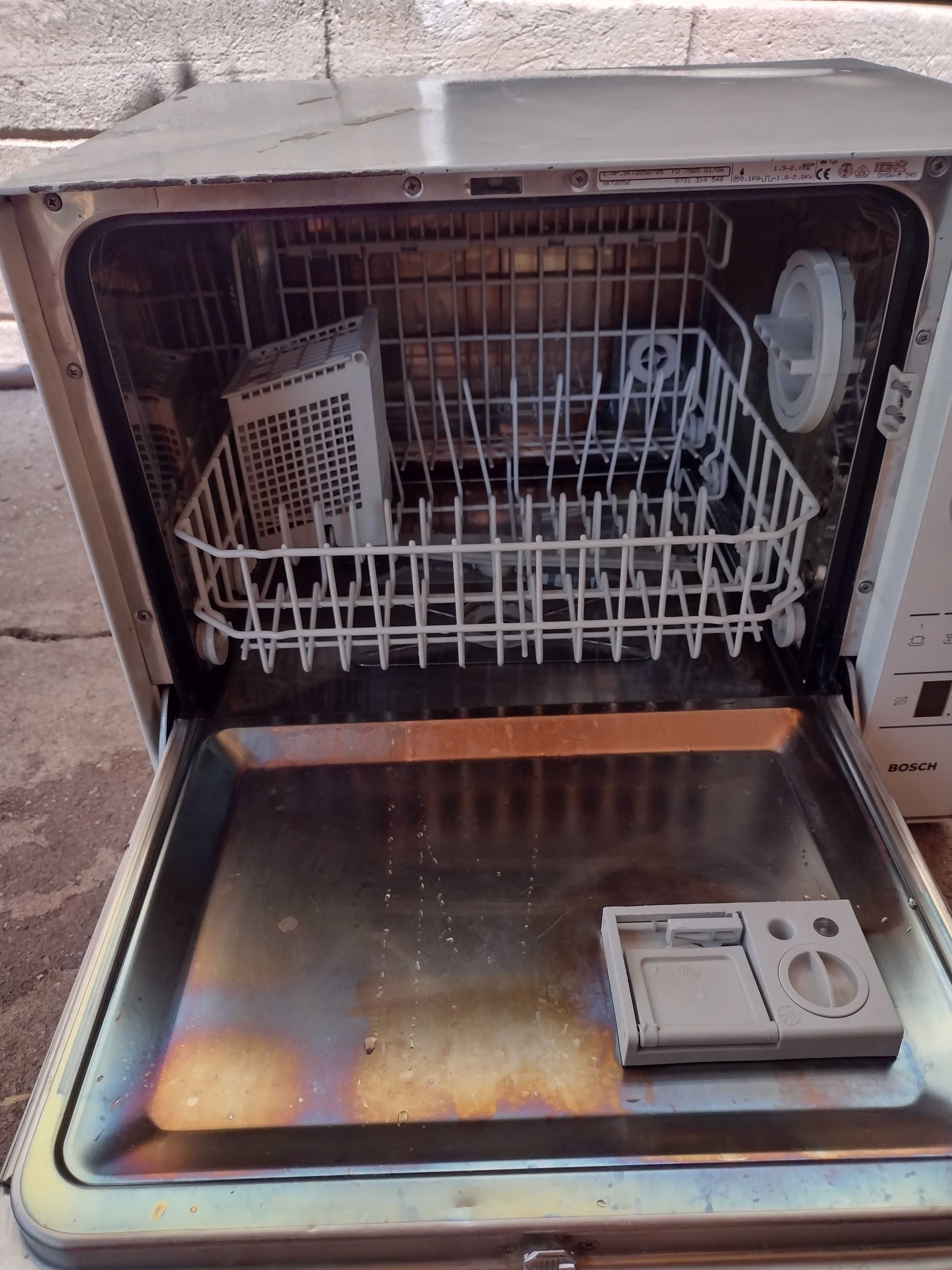 Съдомиялна Bosch SKT2052