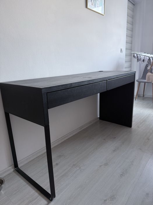 Birou cu sertare Ikea Micke