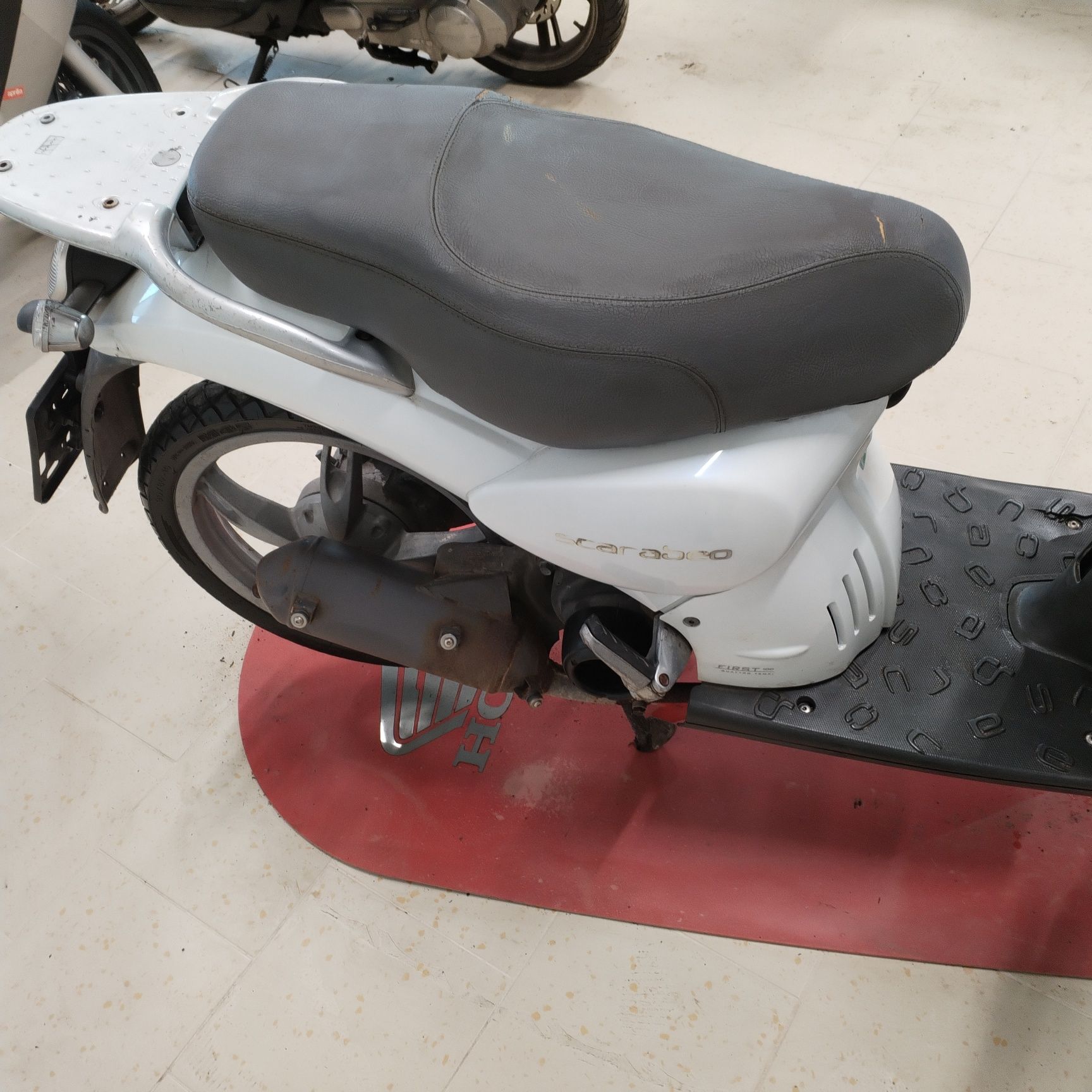 Aprilia Scarabeo 100 4t