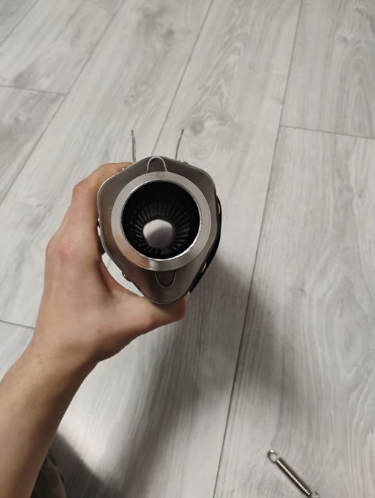 Toba finala universală akrapovik