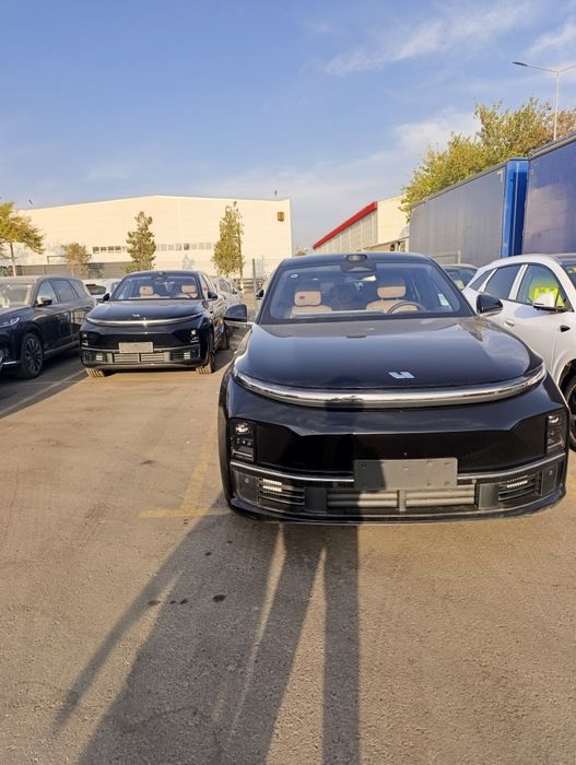 Li 9 ultra natarusga tayyor srochna sotiladi