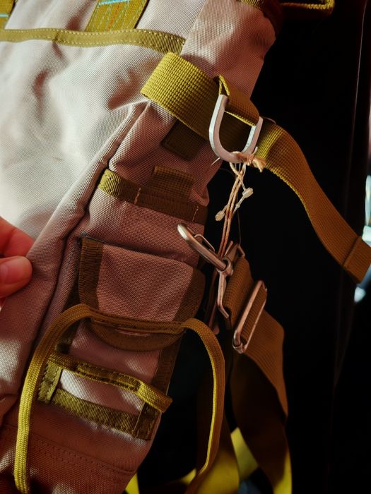 George Gina Lucy geanta