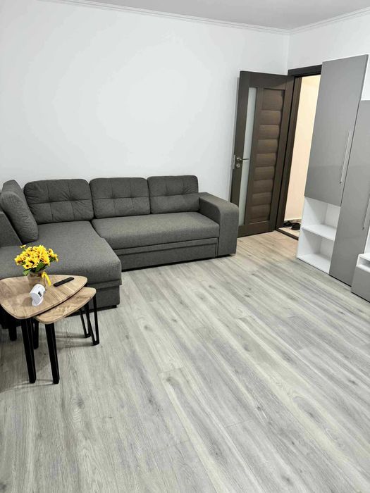 Vand Apartament Craiovita Noua