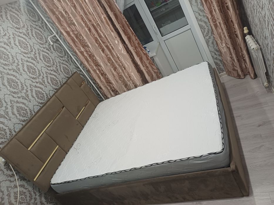 Продам двухспальную кровать