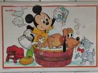 Vintage Walt Disney Mickey Mouse si Pluto Placemat 1980’s Postere