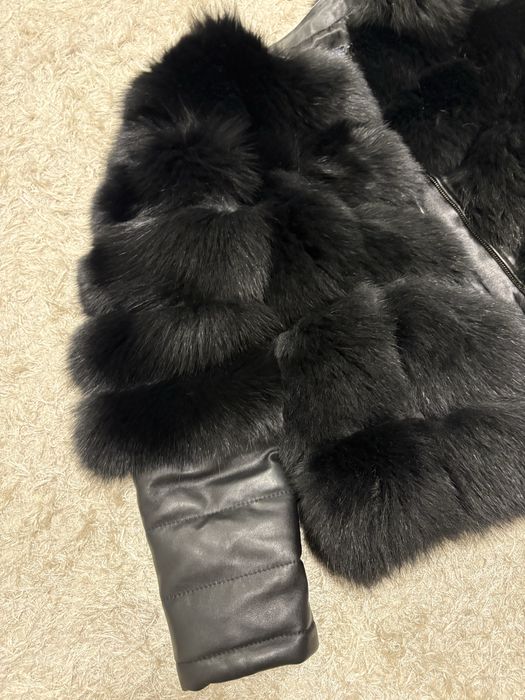 Haina din blana naturala si piele naturala