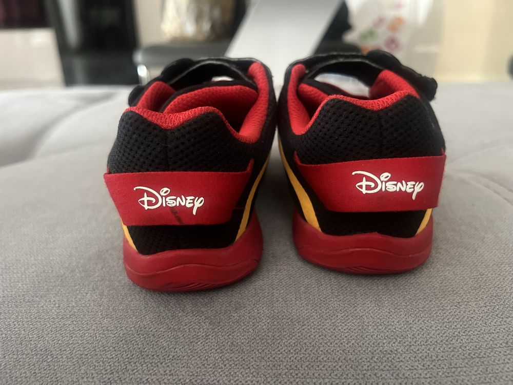 Детски маратонки adidas Disney