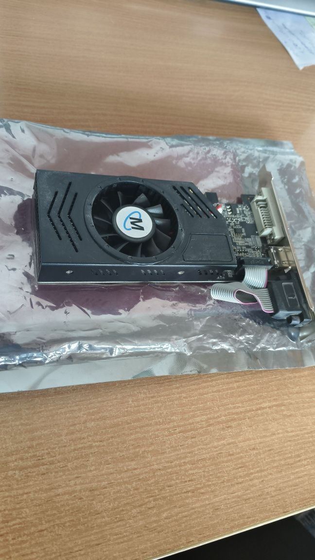 Продам видеокарту Nvidia GT 730