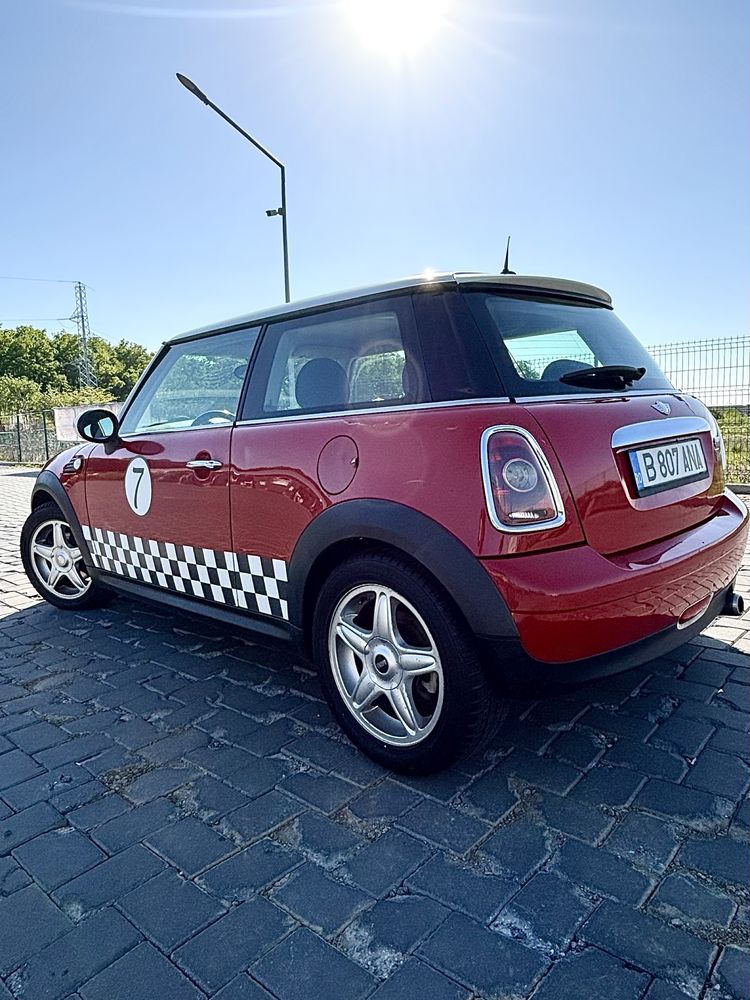 Mini Cooper  R 56  !