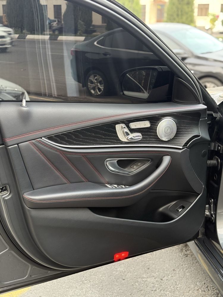 Mersedes benz E 5.3 AMG отлично состояние!!