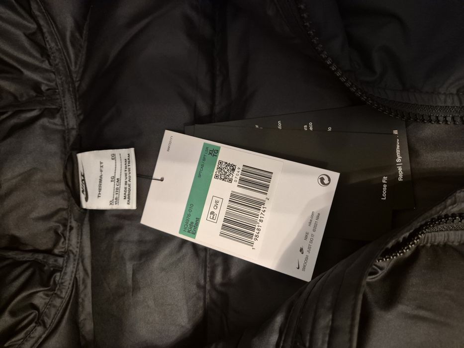 Geacă Nike - Therma Fit !NOUĂ!