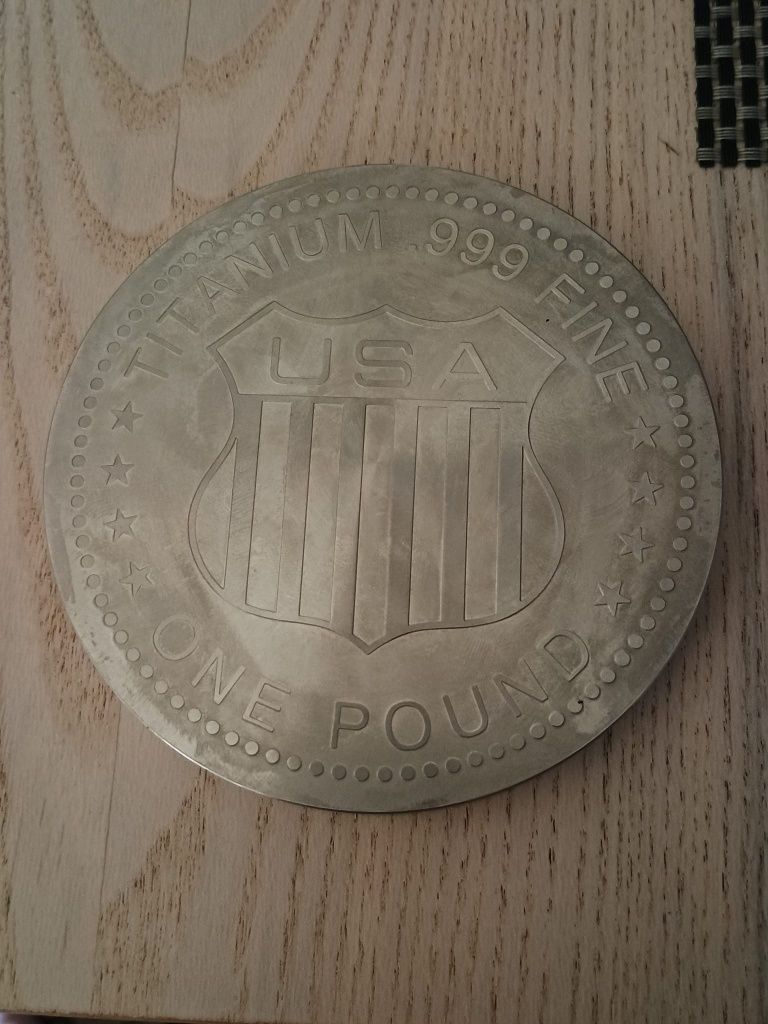 Lingou moneda din titaniu 460g