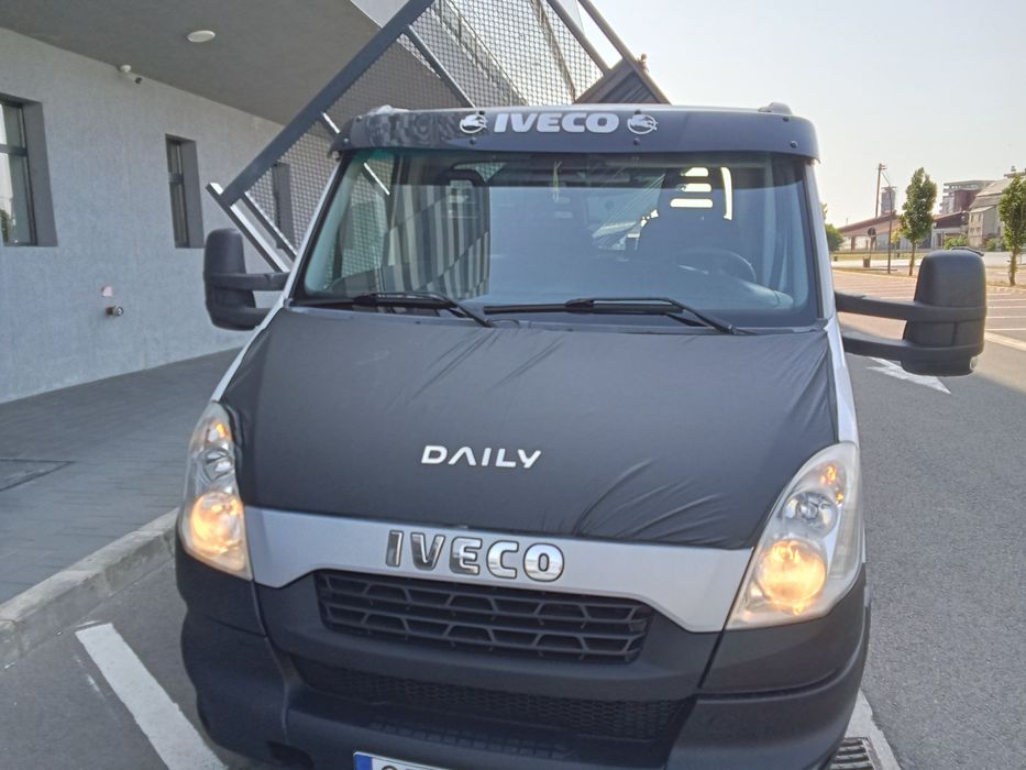 Iveco basculabil pe 3 parti 50c17