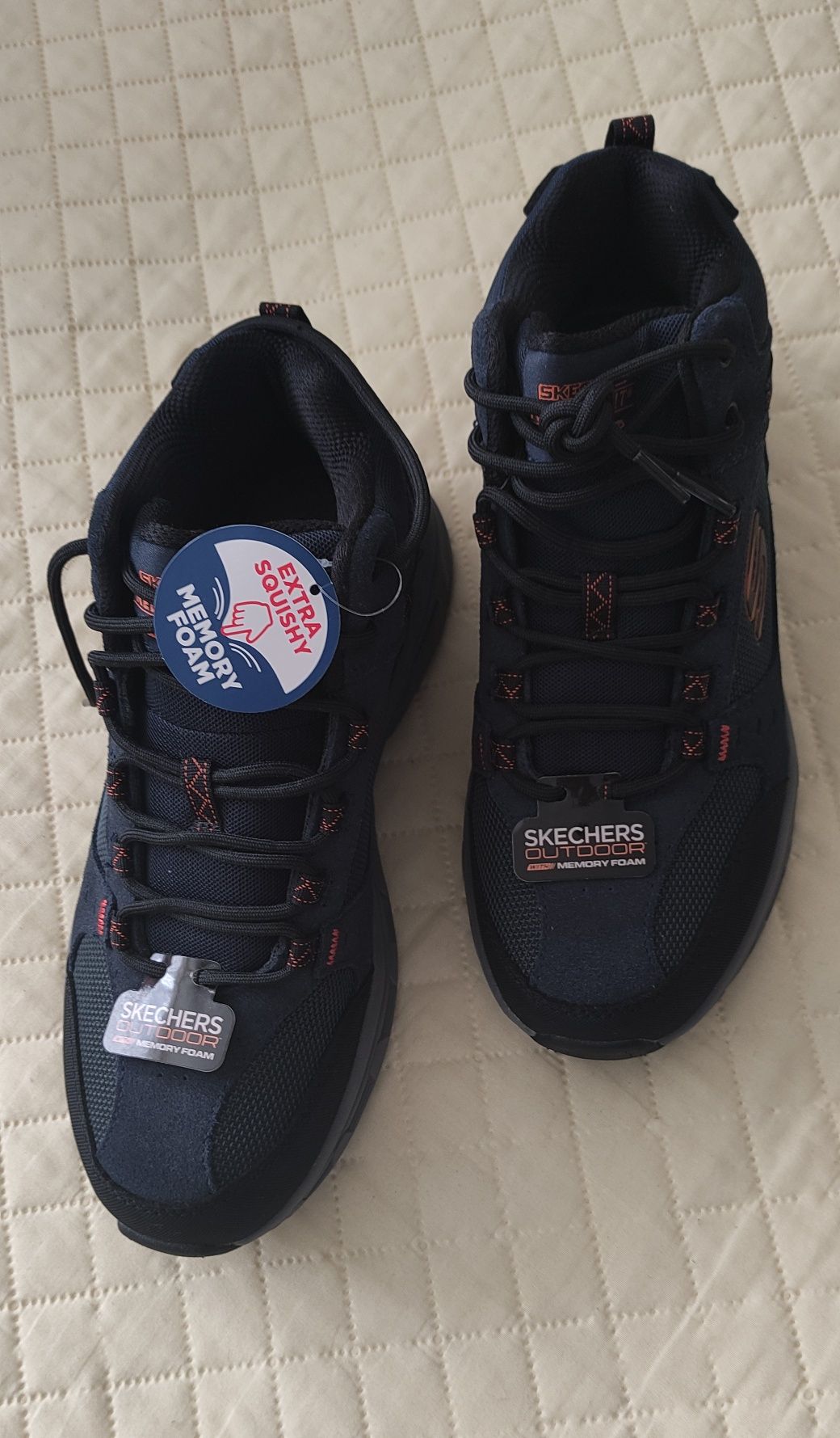 Skechers outdoor, ghete piele, noi, măr.42, comode, ușoare, cãlduroase