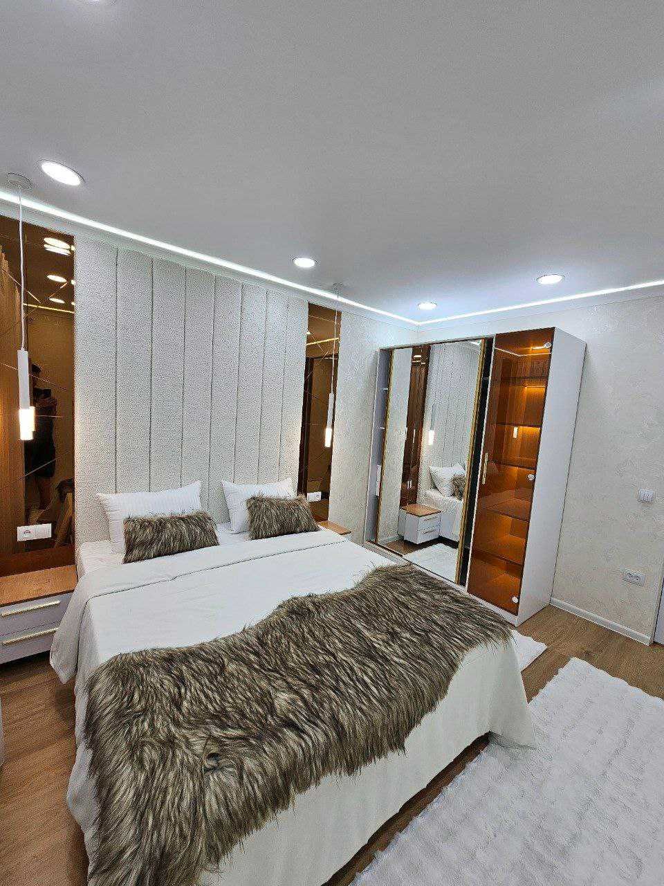 Продам 3 в 4-х комнатную с ремонтом.метро Хамза.Чиланзар-5 квартал.