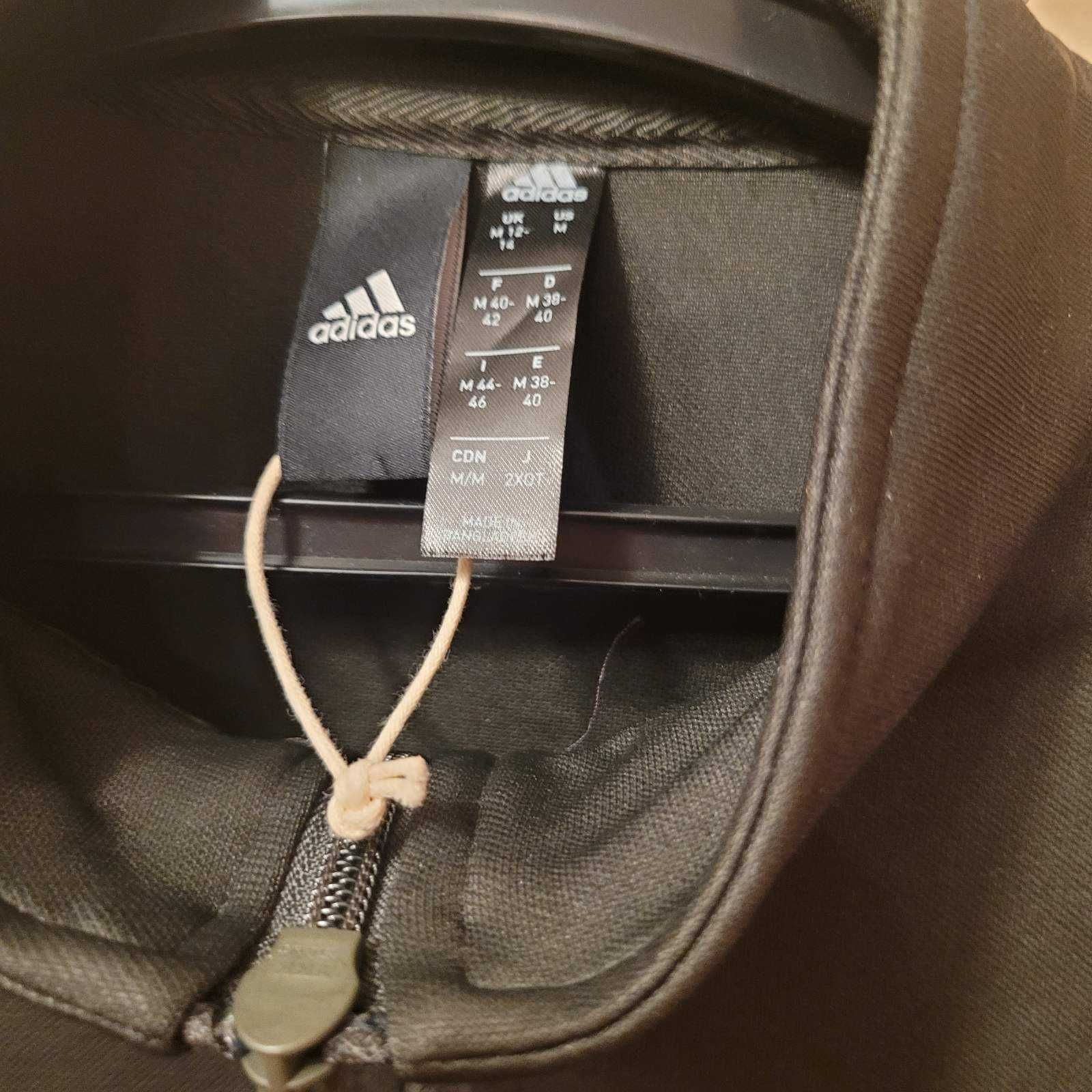Адидас/Adidas чисто нова горница