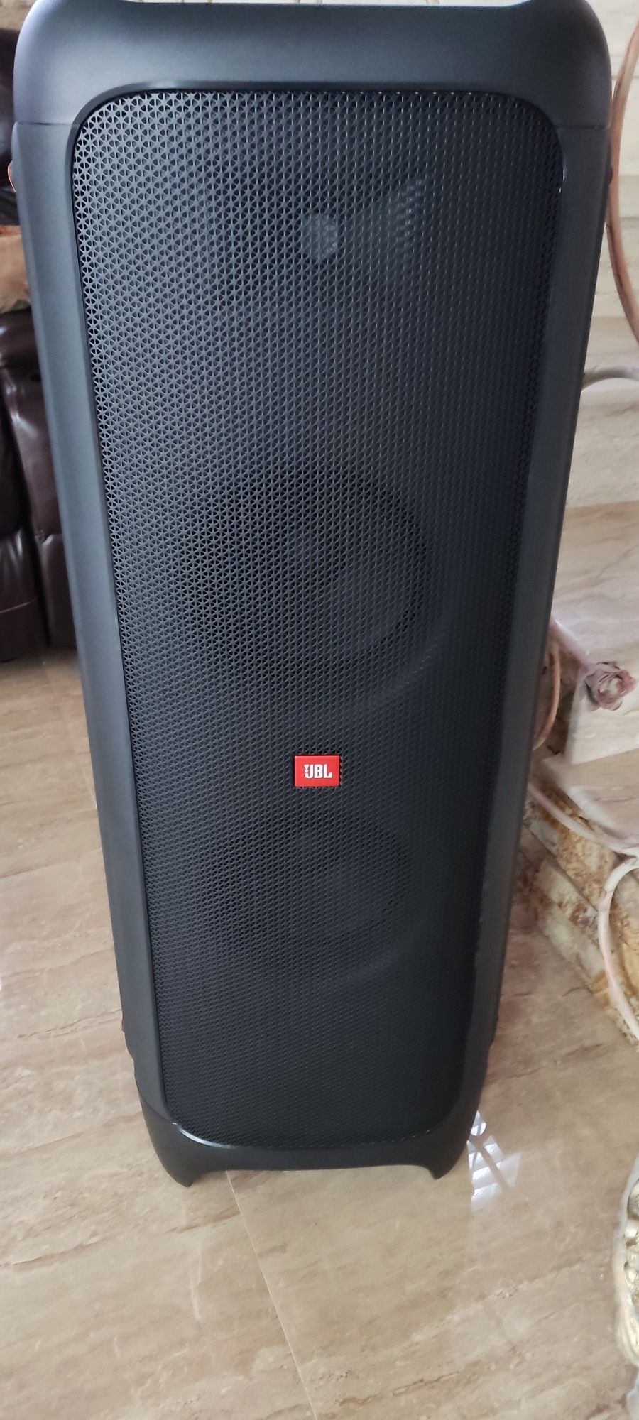 Boxa activa JBL Partybox 1000 / 1100W suna exceptional