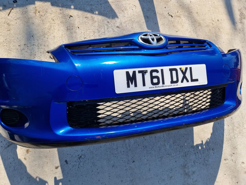 Bara fata Toyota Auris Facelift 2011