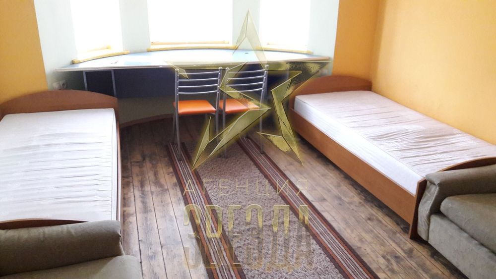 Дава се под наем Двустаен апартамент в Пловдив, Център - 44 кв.м за 200 € - Снимка #1