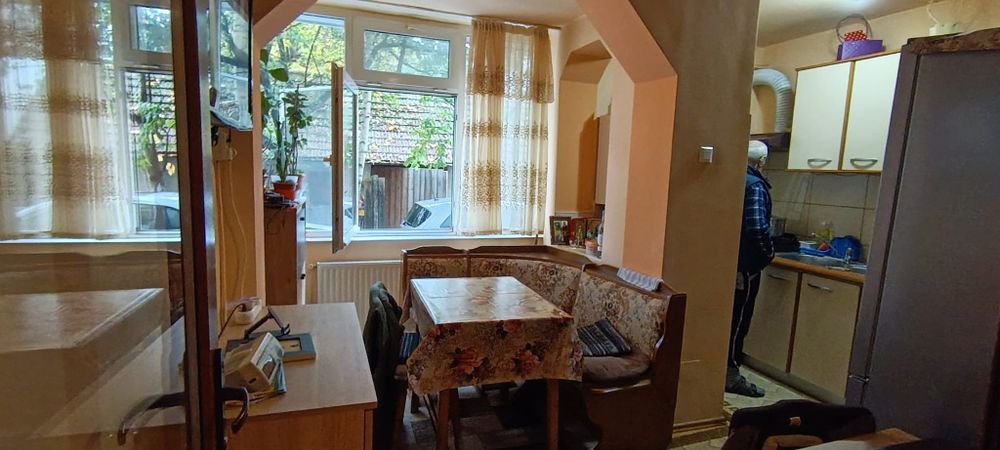 Vand Garsoniera zona Astra ! Sub prețul pieței!