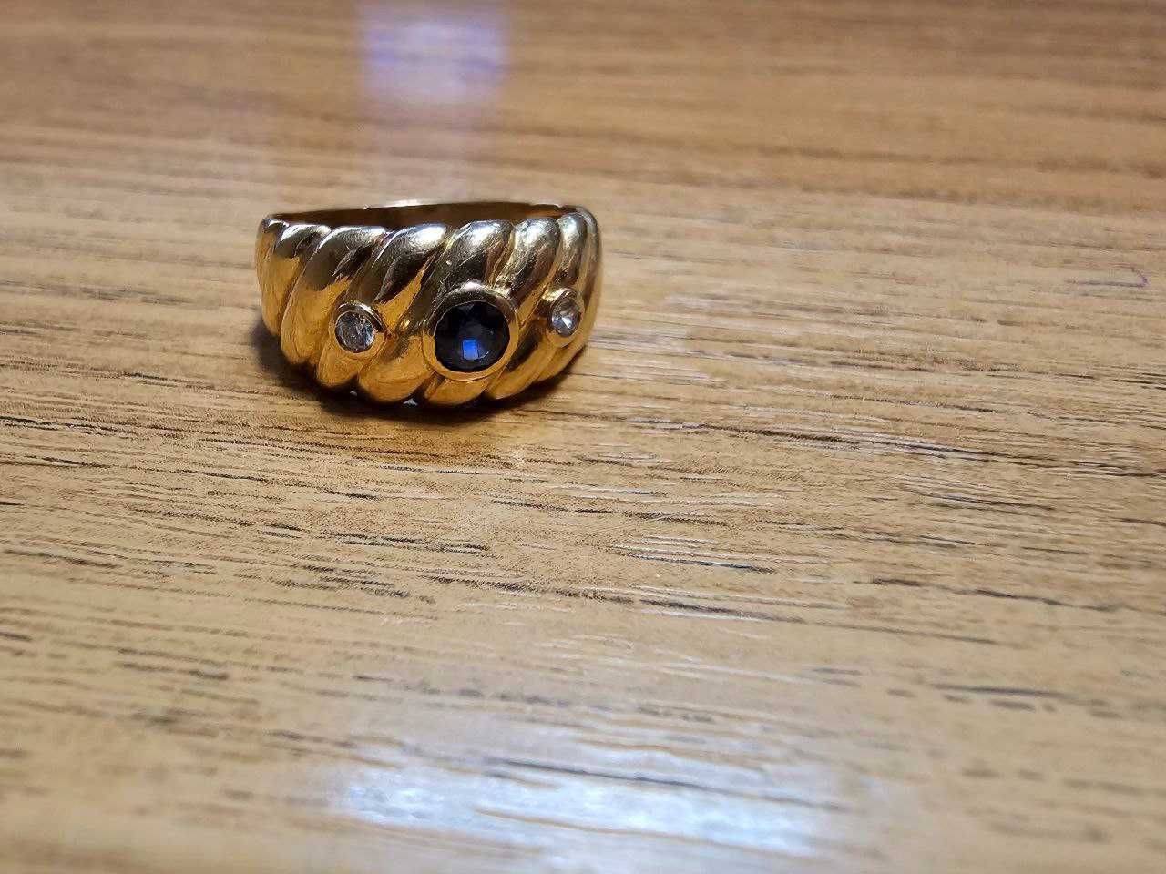 inel cu safir 18k(antikgemma)