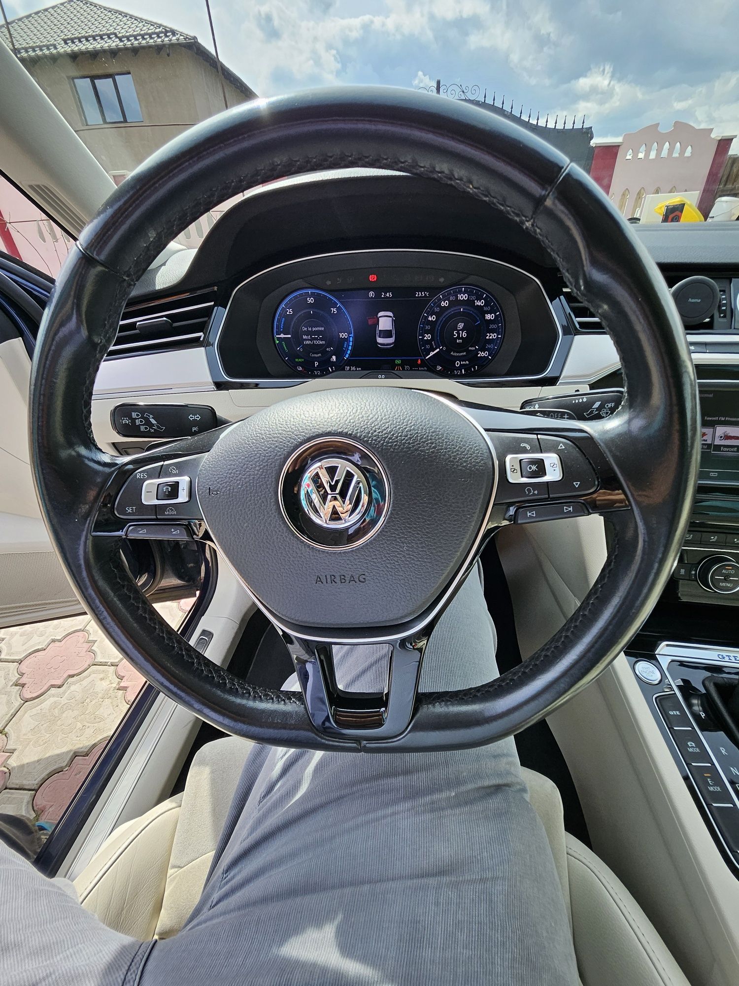 Volkswagen Passat GTE, hybrid plug-in