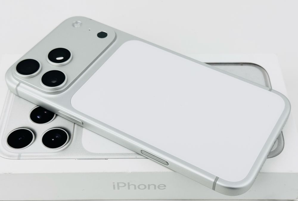 НОВ! Apple iPhone 17 Pro Max 256GB Silver Гаранция!