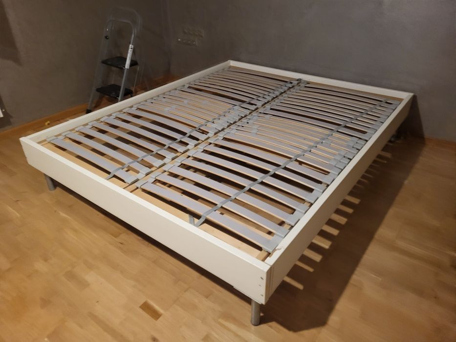 Vand 2 paturi dormitor lemn, 160/200 si 180/200