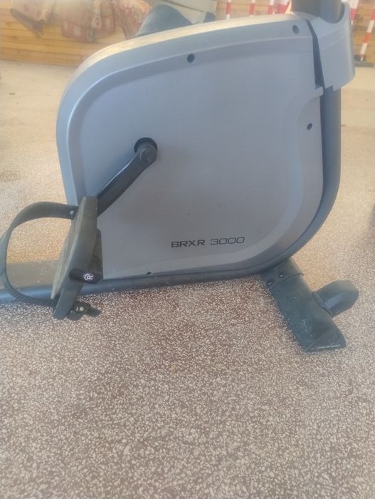 Bicicleta fitness foarte puțin folosita