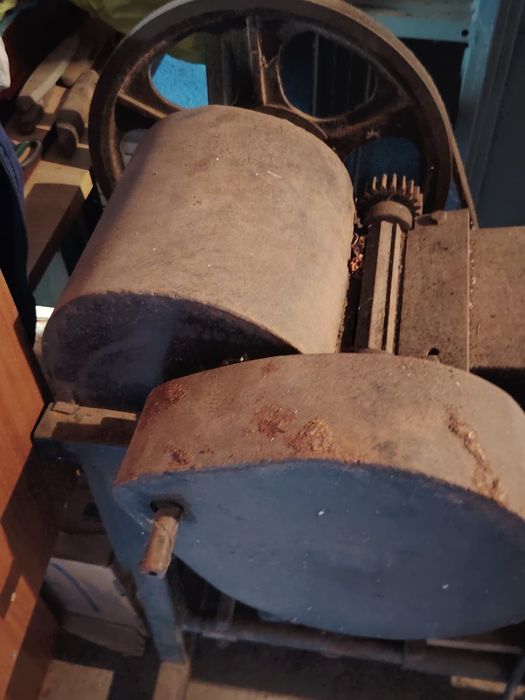 Vând șișcorniță trifazat