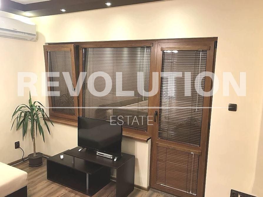 Тристаен апартамент в района на Винс!