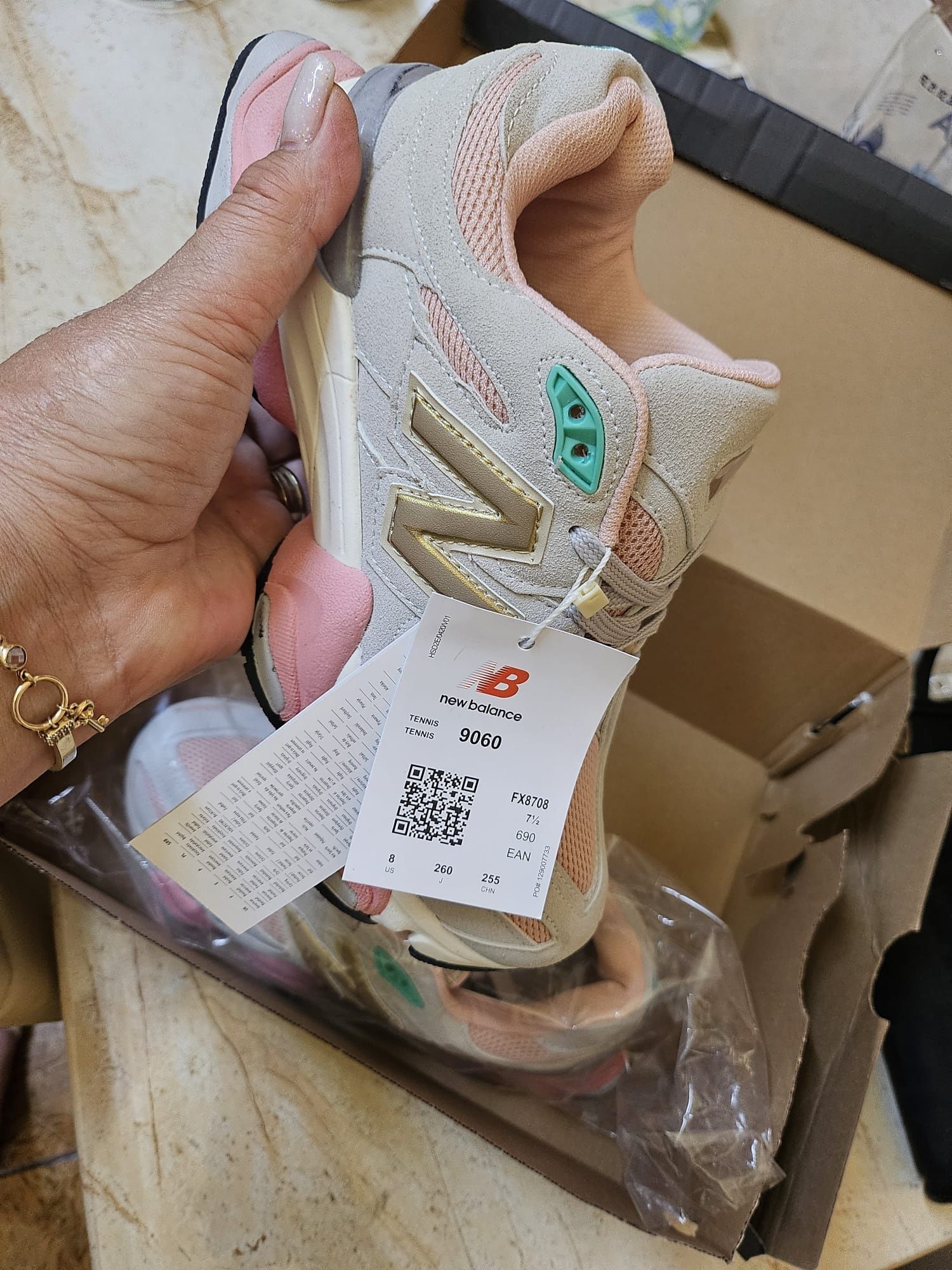 New Balance 9060