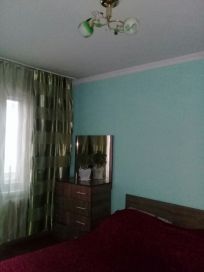 Сдаю двухкомнатную и однокомнатную  квартиры посуточно  чек WIFI