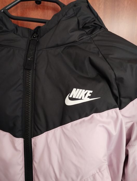 Geaca  Nike cu gluga originala