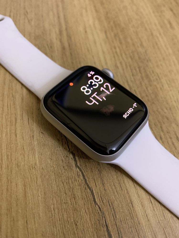 Apple watch se2  40mm