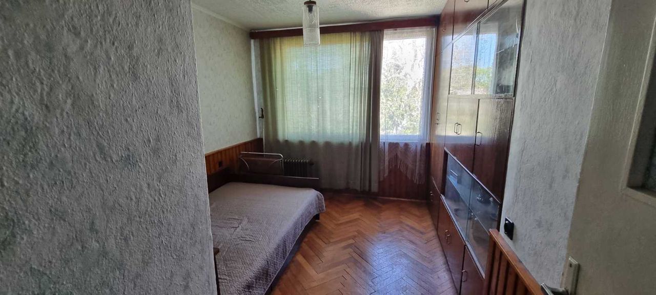 Продава се Четиристаен апартамент в Разград, Център - 100 кв.м за 1071 €/кв.м - Снимка #6