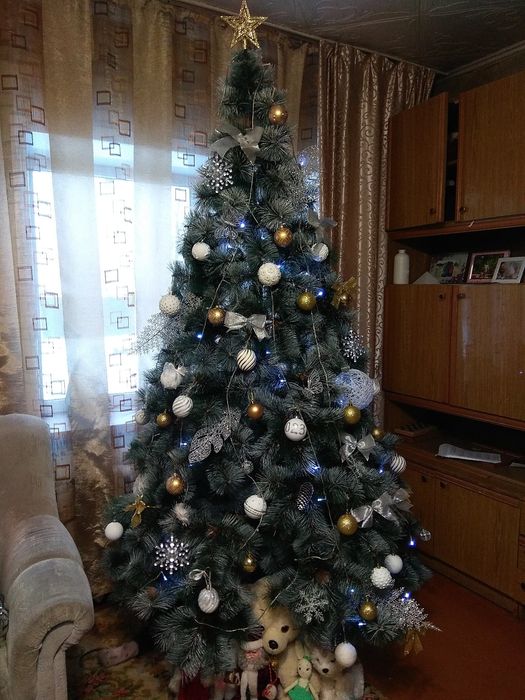 Елка искусственная