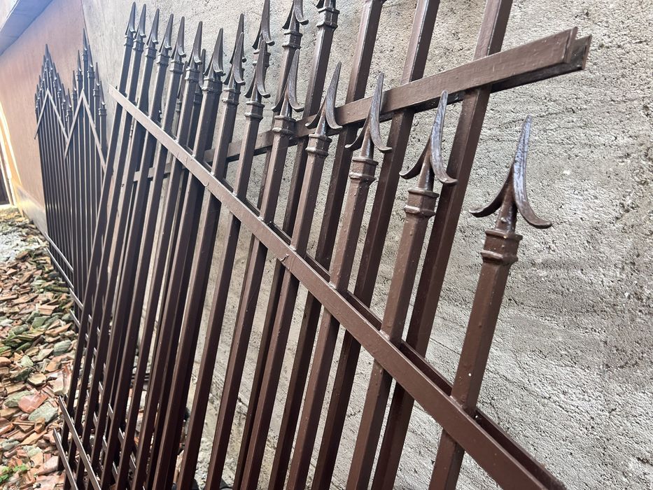 Elementi poarta fier