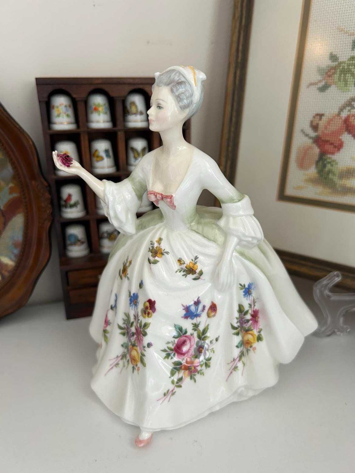 Порцеланова фигура на ROYAL DOULTON - Diana.