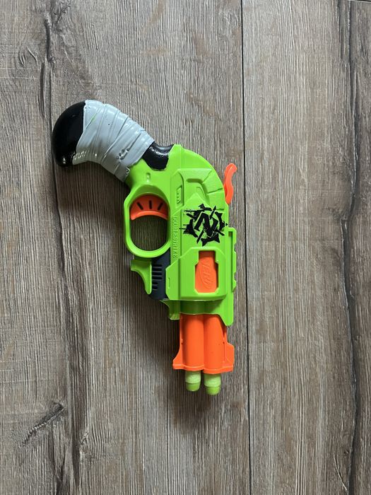 Пистолет нерф зомби