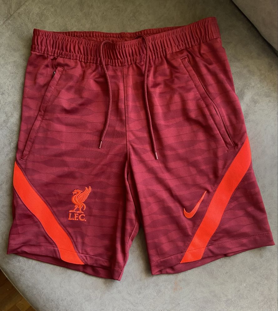 Оригинални шорти на Liverpool