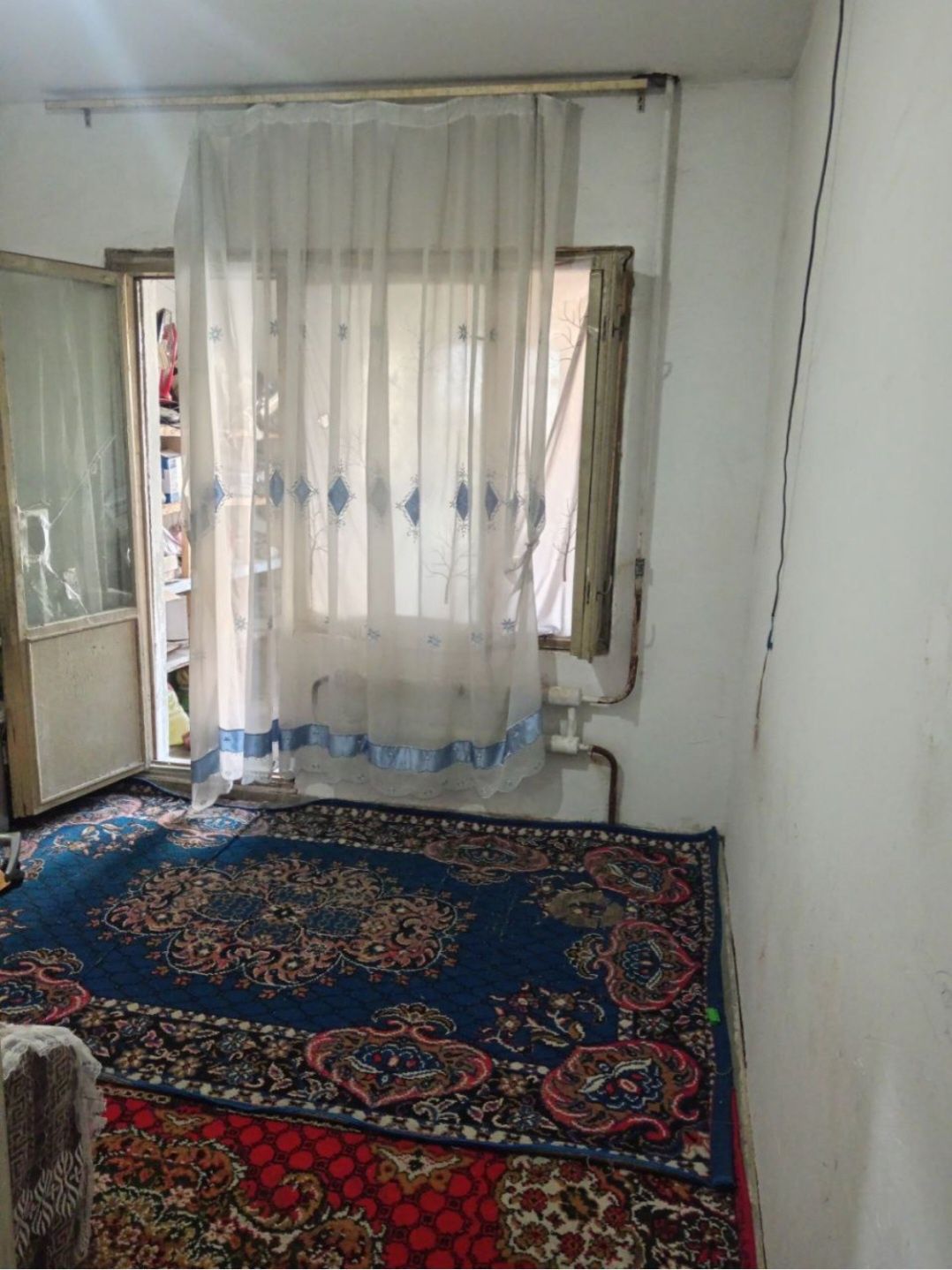 Qorasuv 6 avayhon maxalla masjid torisida 9 etajni dom 3 xona sotiladi