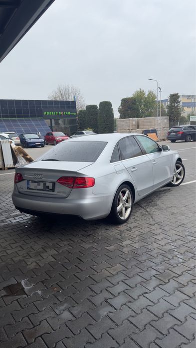 - Vand Audi A4 B8 -